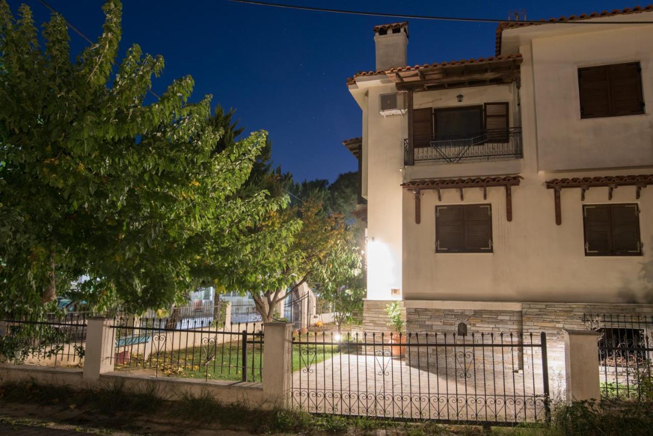 Seasidelongo Houses 1 Min From The Beach Of Nikiti Екстер'єр фото